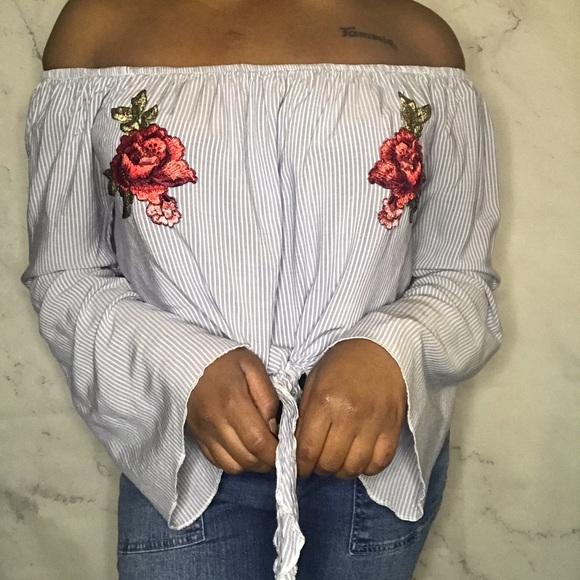 Off the shoulder top - Picture 2 of 4